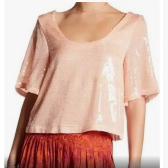 Free People Tops - FREE PEOPLE NIGHT FEVER HALF SLEEVE SEQUIN TOP SOFT PEACH SMALL